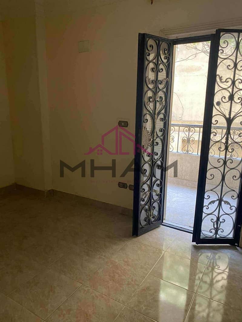 5 photo_5852498011957693568_y. jpg