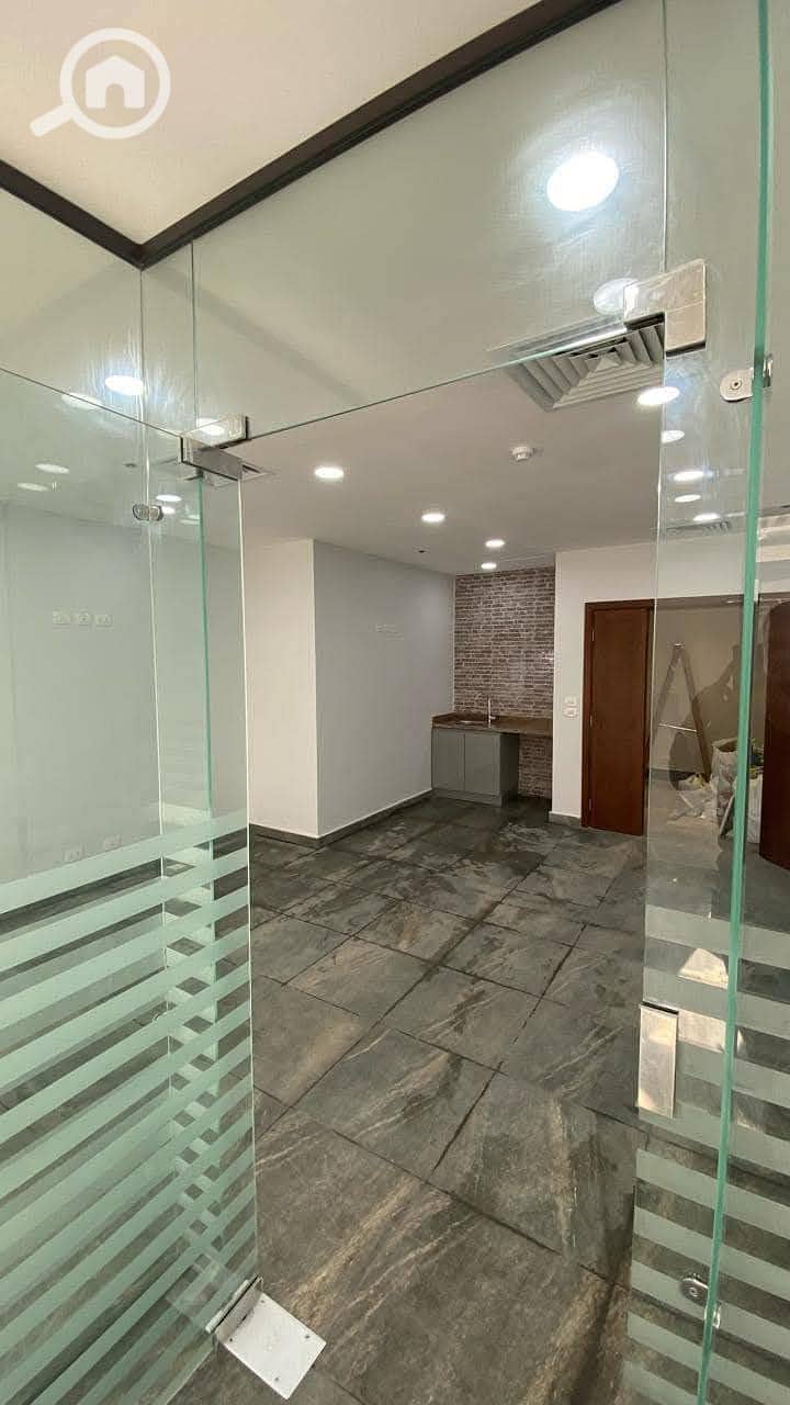 5 WhatsApp Image 2025-02-15 at 14.09. 47_deb68ce3. jpg