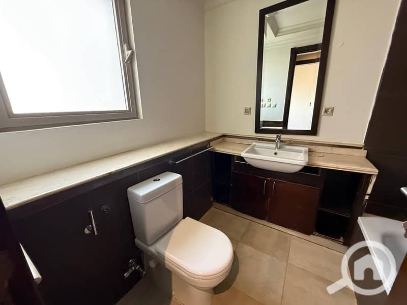 7 545791a0-9c93-46be-99f7-38f3fb44fb12. jpg