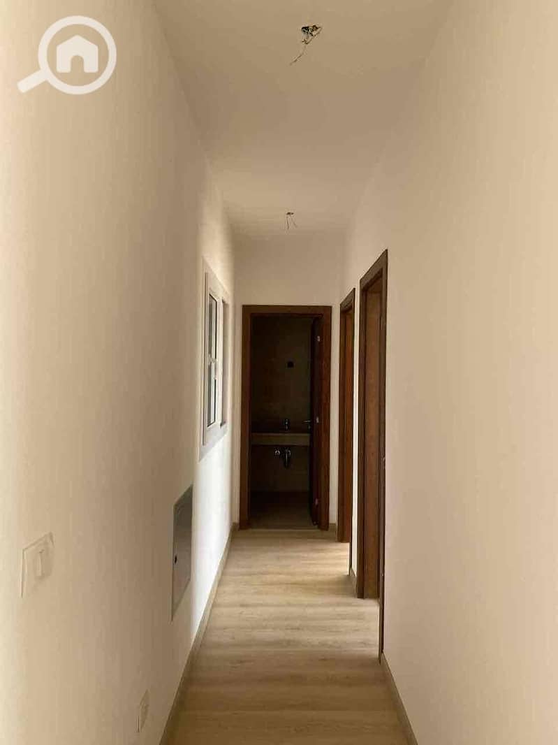 6 d659bc91-9e0f-4df9-a7d1-ff816dedadf6. jpg