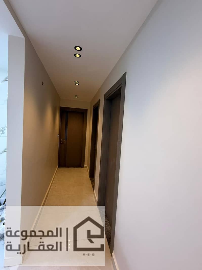 6 bc08d957-c0b3-48d1-82fb-77ab462e93b3. jpg