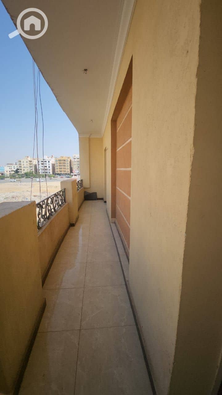 5 c8baaf6e-7e25-4bf1-989a-77d7f52f837c. jpg