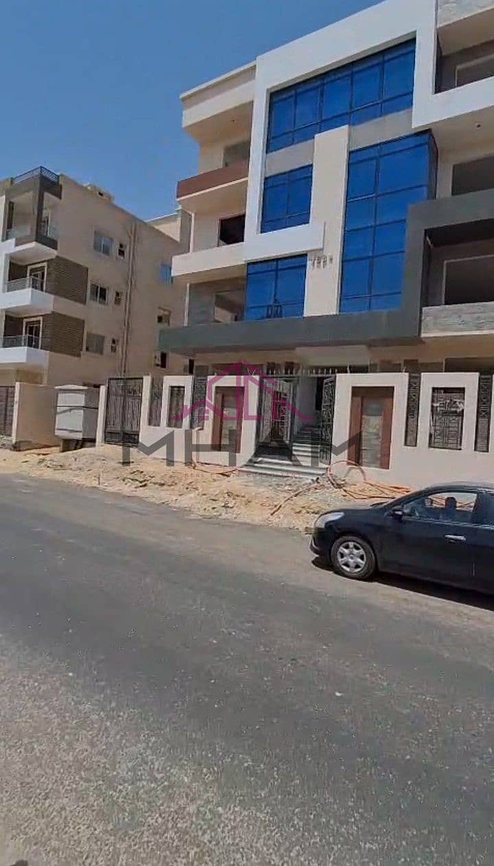 3 photo_5854870161049979917_y. jpg