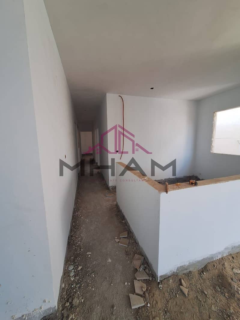 6 photo_5854830063235304252_y. jpg