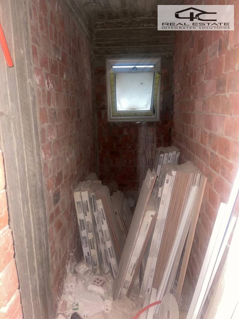 6 WhatsApp Image 2025-11-18 at 3.58. 40 PM (1). jpeg