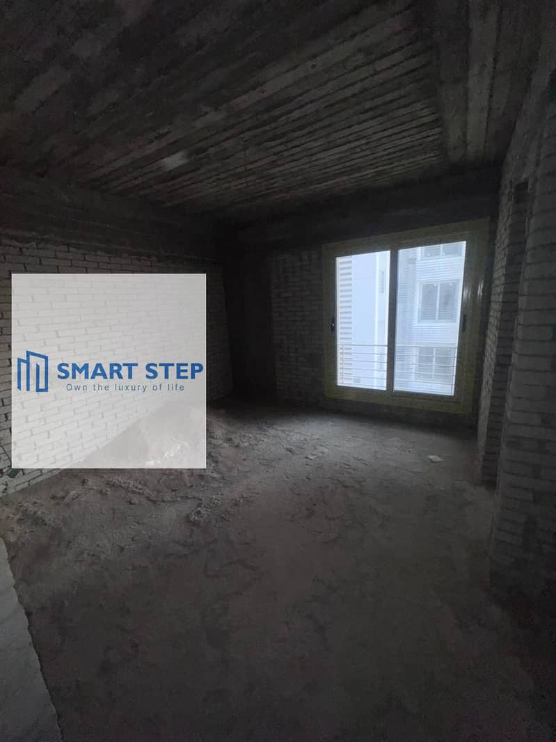 12 WhatsApp Image 2025-10-21 at 02.25. 03_b245db76. jpg