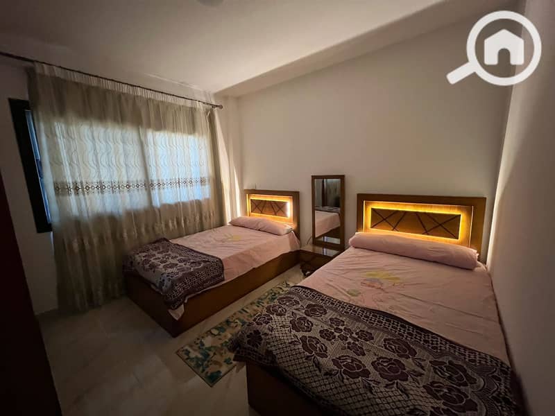 2 4b8f8b90-4c80-4f28-b807-8904a9424c1c. jpeg