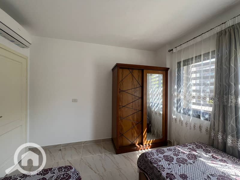 10 9dce7db3-df7f-4643-9494-b24f4060d954. jpeg