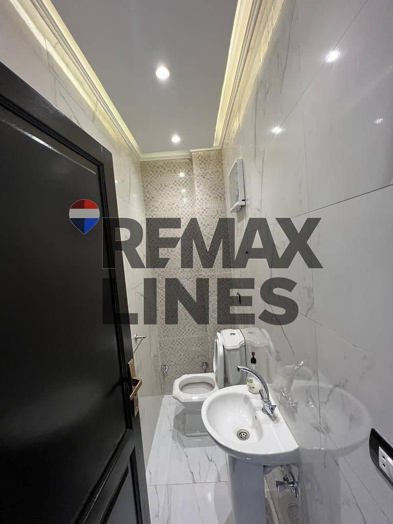 35 WhatsApp Image 2025-11-27 at 12.32. 56 (1). jpeg