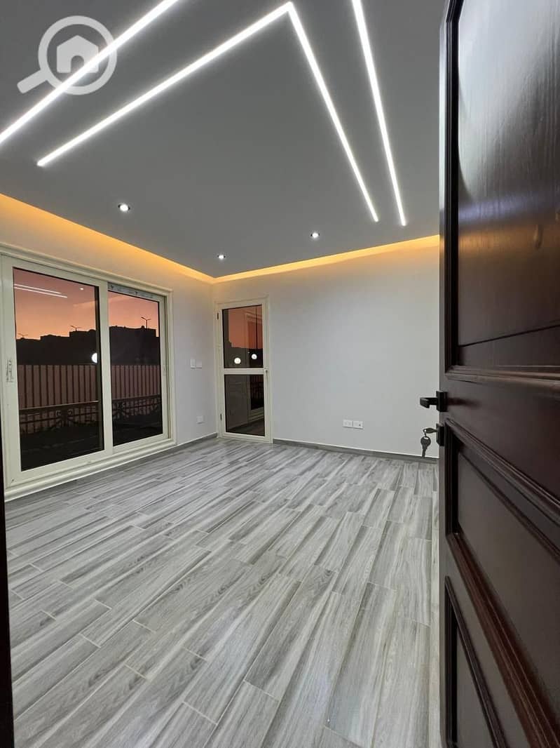 3 WhatsApp Image 2025-10-18 at 9.21. 12 PM (2). jpeg