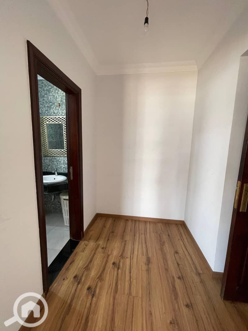 2 WhatsApp Image 2025-11-27 at 4.57. 14 PM (1). jpeg