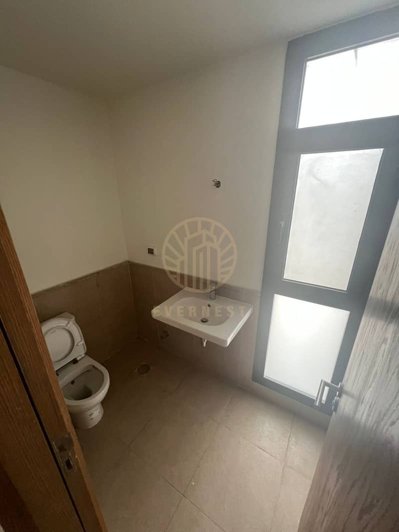 4 IMG-20251127-WA0276. jpg