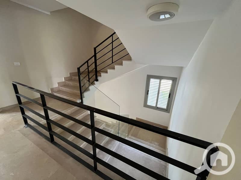 14 WhatsApp Image 2025-09-27 at 12.00. 16_134a5a85. jpg