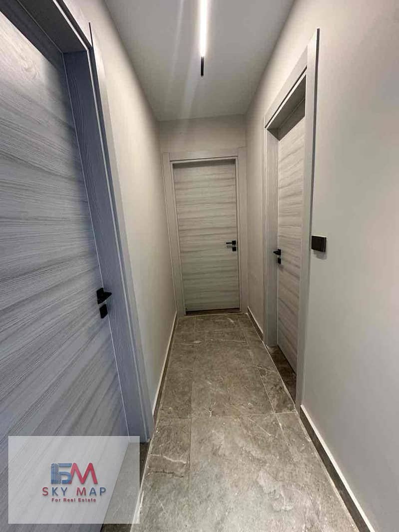 4 c74fcfd4-fe44-4d93-a854-d61033eb1f84. jpg