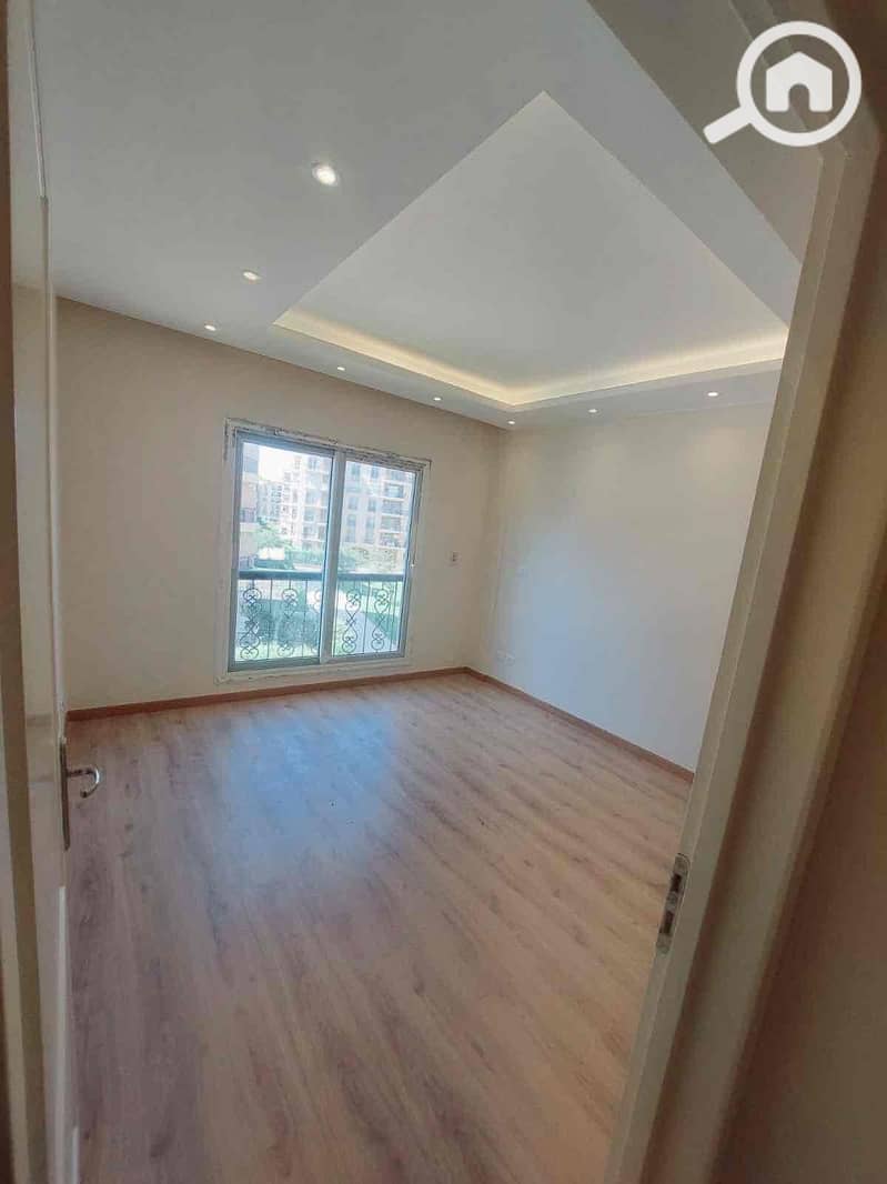 2 ac52d3fa-fe5e-41a8-b4bc-d023759e9d81. jpg