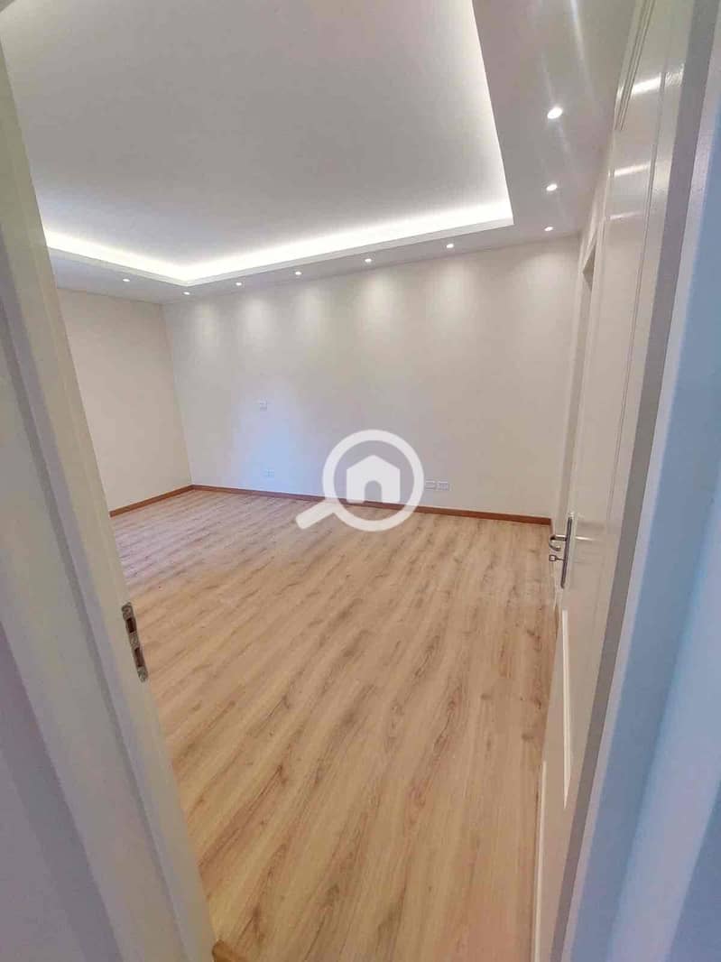 4 4a9390c0-d371-4241-afa1-c37e249e7992. jpg