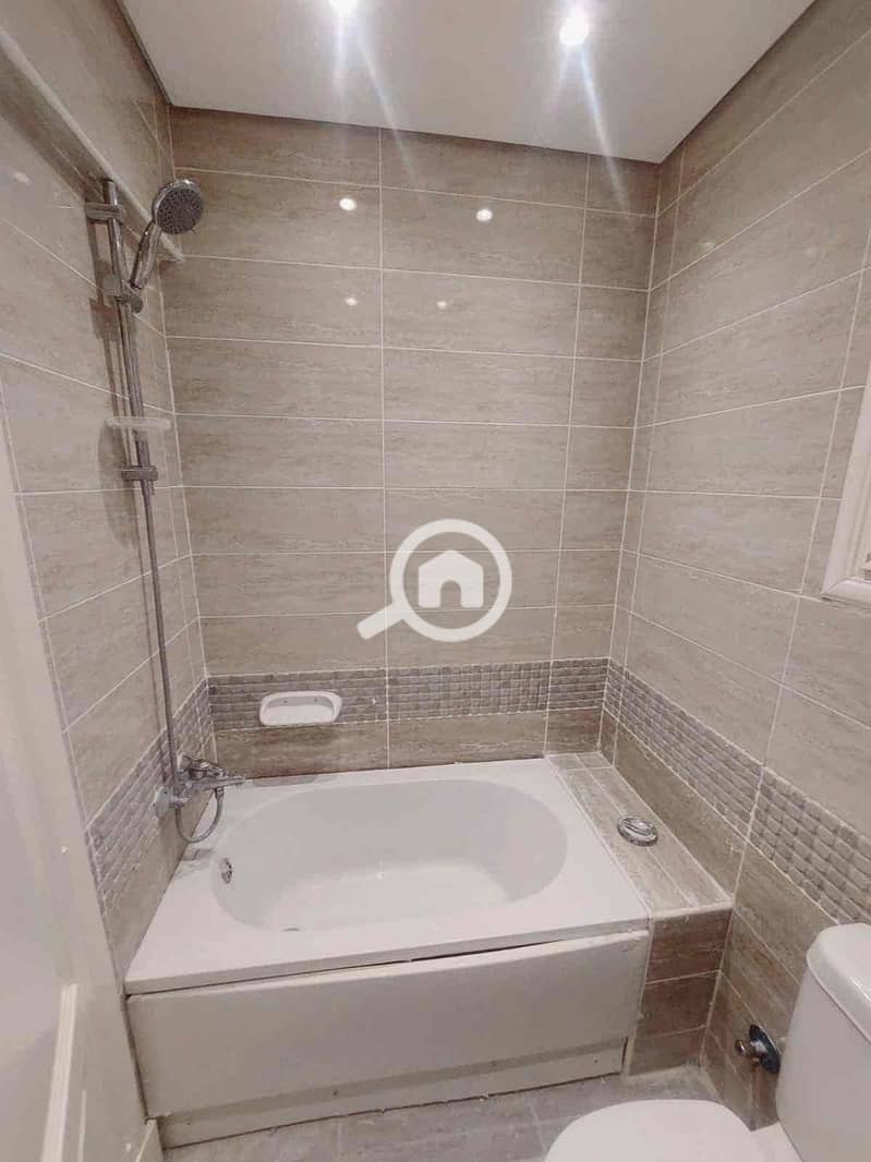 11 16ba95e7-626c-4f12-805a-f0e65424c552. jpg