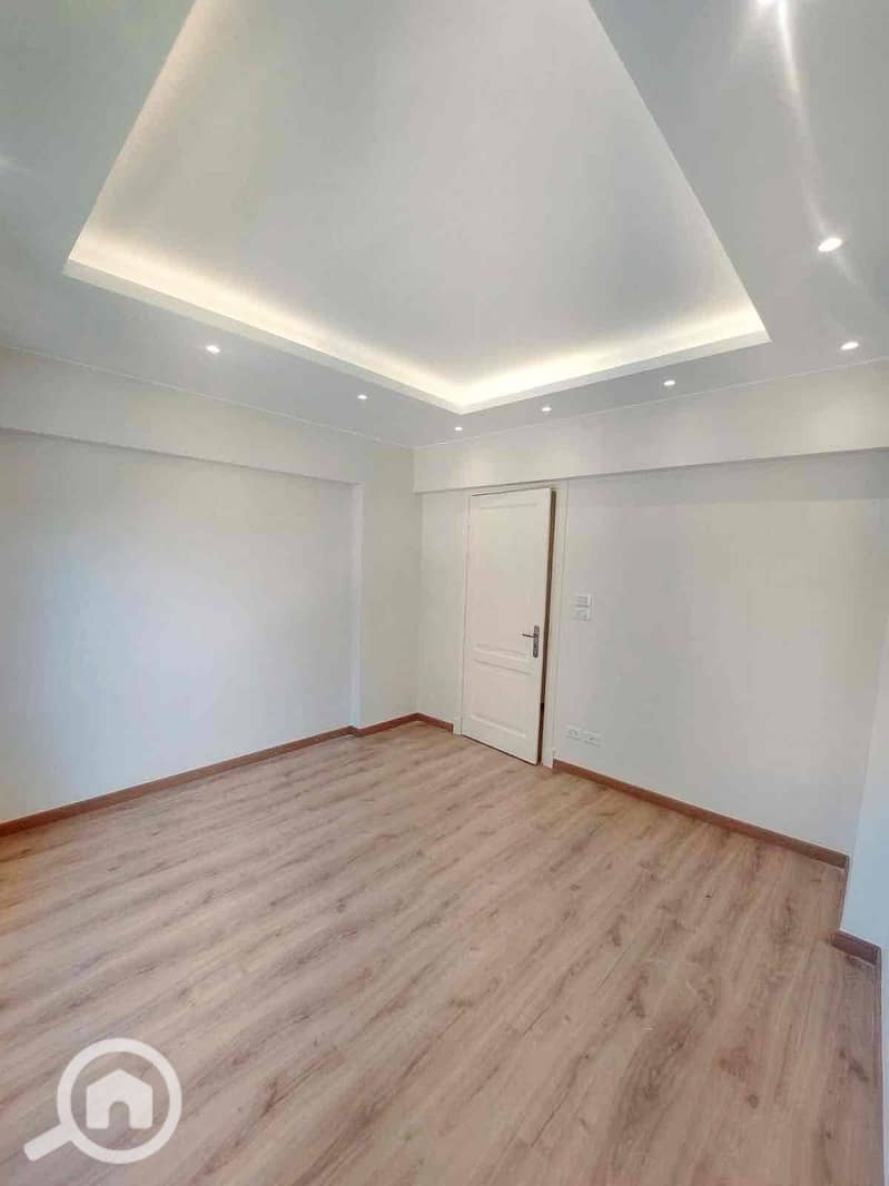 19 3858797a-aaf6-4ab6-96cd-e4ba88225f2b. jpg