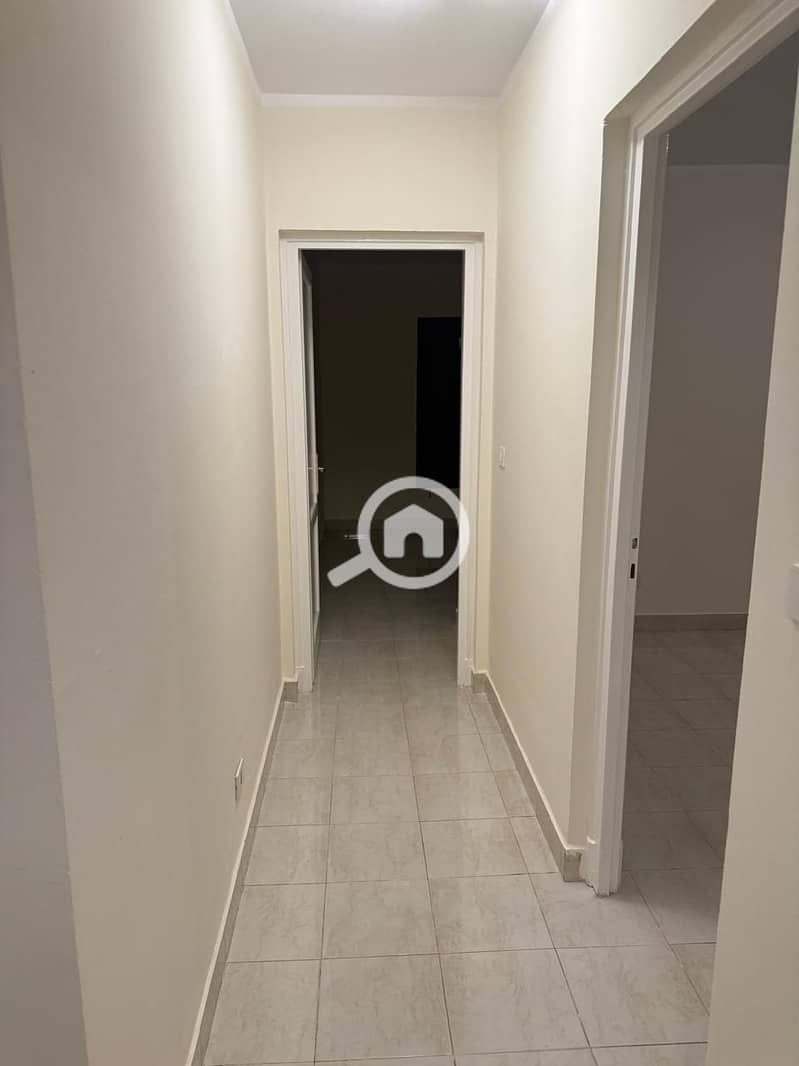 10 ddba049a-f9c4-4ef6-be59-1321470f6e1d. jpeg