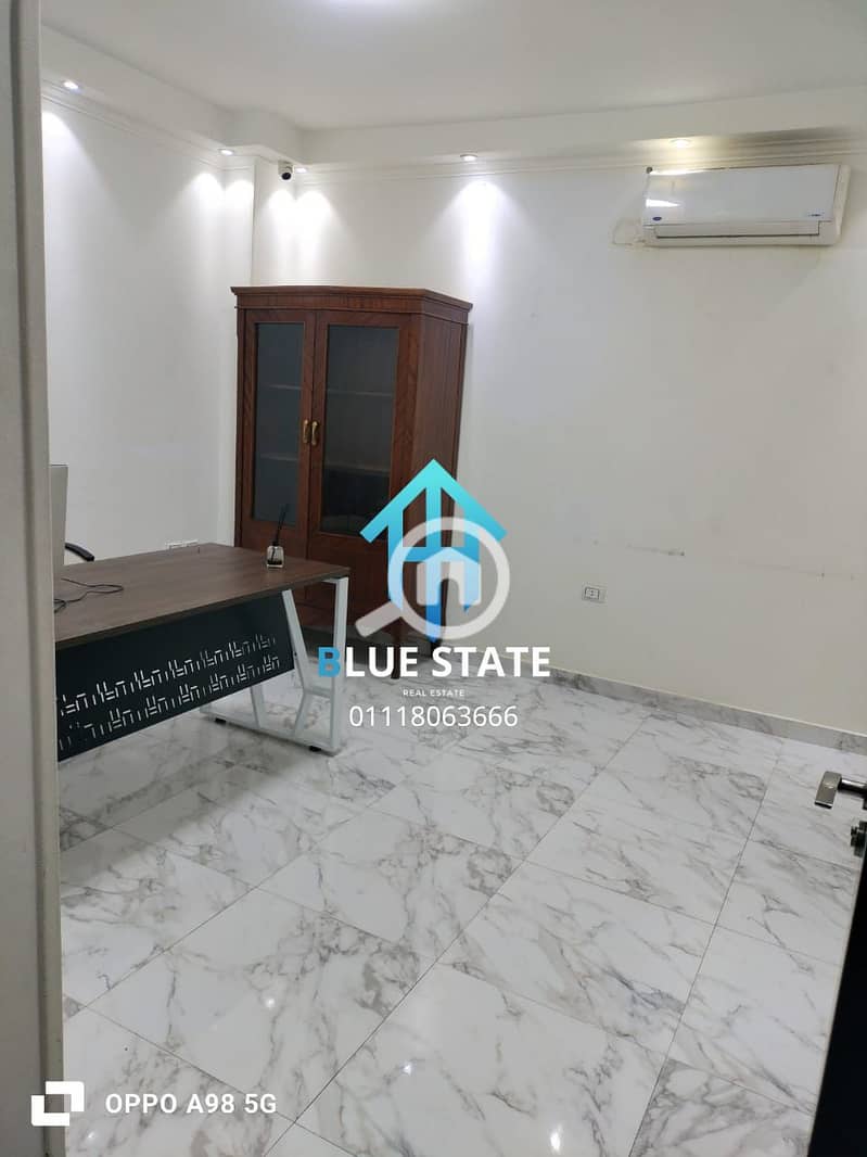 5 01118063666 (32). png