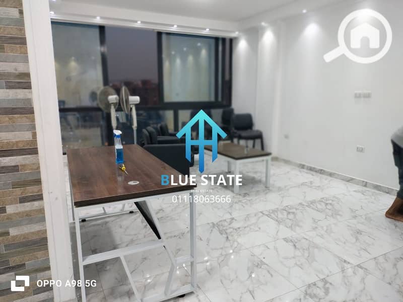 6 01118063666 (35). png