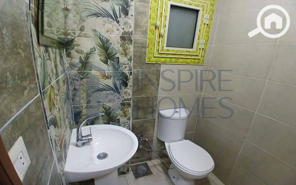 11 WhatsApp Image 2025-11-25 at 12.01. 11 (1). jpg