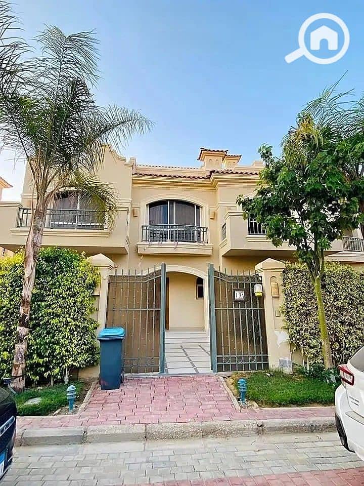 12 34124303-800x600. jpg