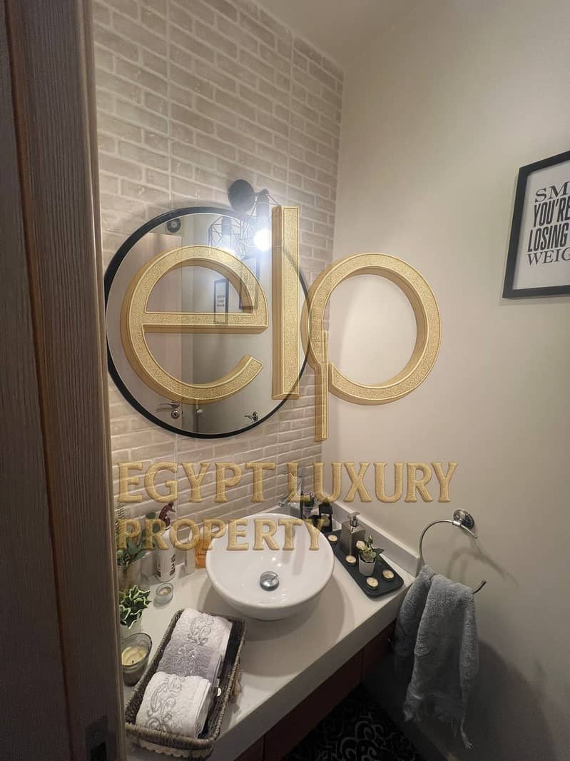 12 PHOTO-2025-11-25-14-42-45 (8). jpg