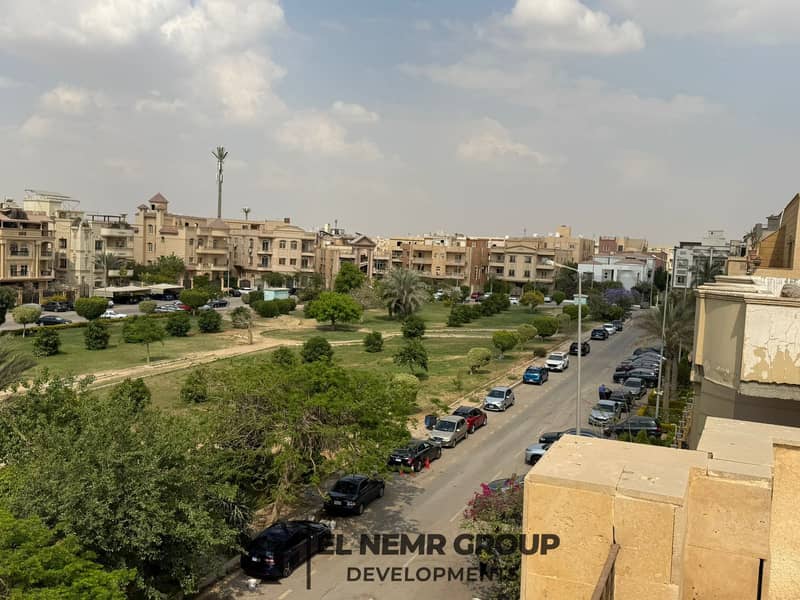 7 0f73ed4d-24db-406d-8a06-40fe5eabfd60. jpg