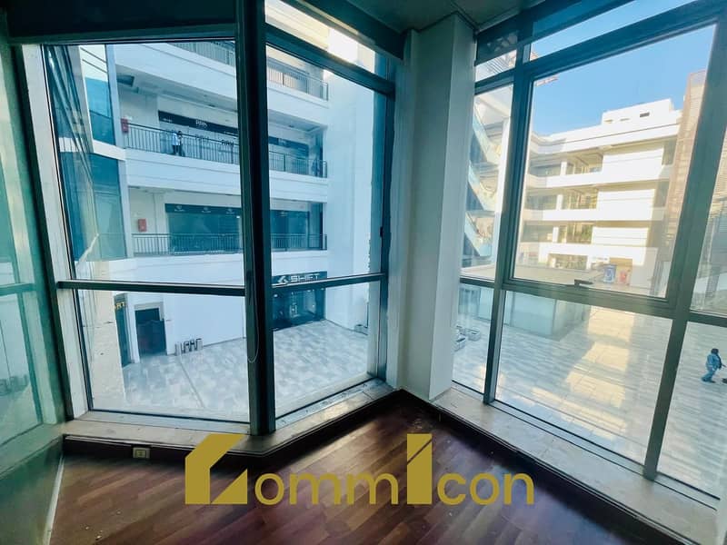 3 WhatsApp Image 2025-11-27 at 17.36. 53_0f12214a. jpg