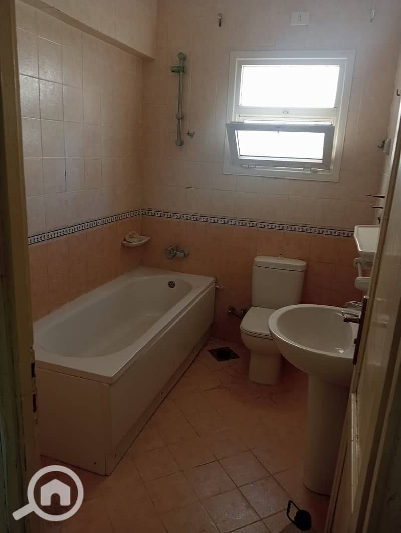 7 5dcec1f4-79c3-44af-a115-c567e763300d. jpeg