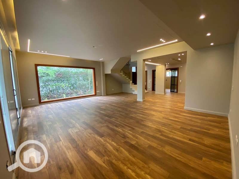 3 495571664_4106575219623425_8000319004382375118_n. jpg