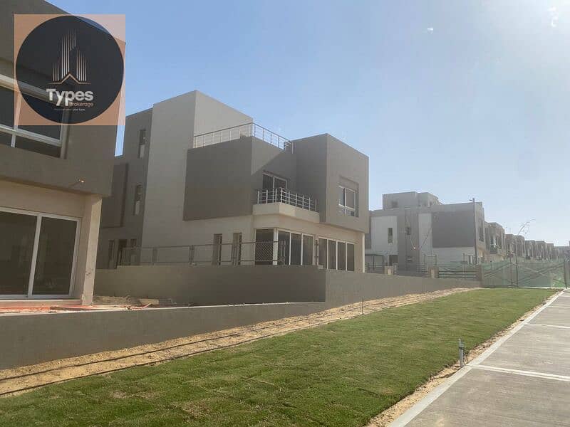 4 9dee2c63-bad8-4e37-8059-1a286d7b2d96. jpg