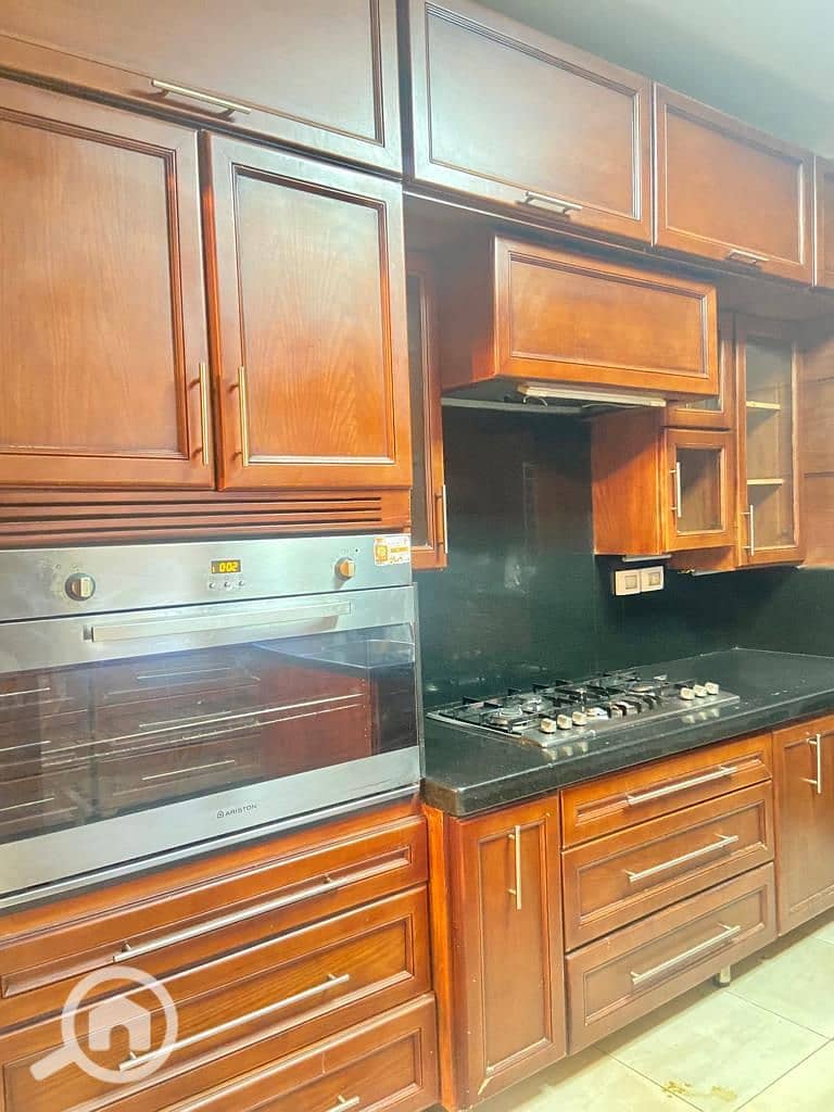 5 WhatsApp Image 2025-11-27 at 14.25. 56_acd8789d. jpg