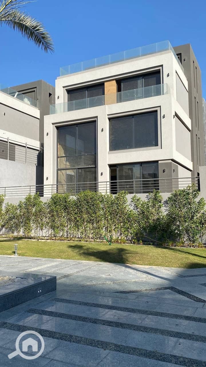 2 3fa0490a-9ae9-4615-8cd0-ee398ef6fe76. jpeg