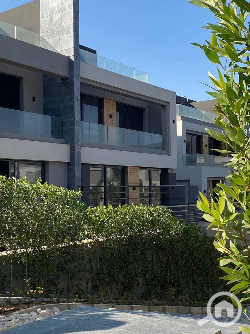 8 a6df2646-a29a-4340-909e-70e8109c2bf4. jpeg