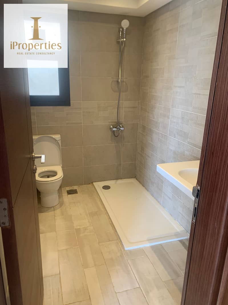 2 f43dfac5-064e-402b-9ba7-2190d22e2067. jpg