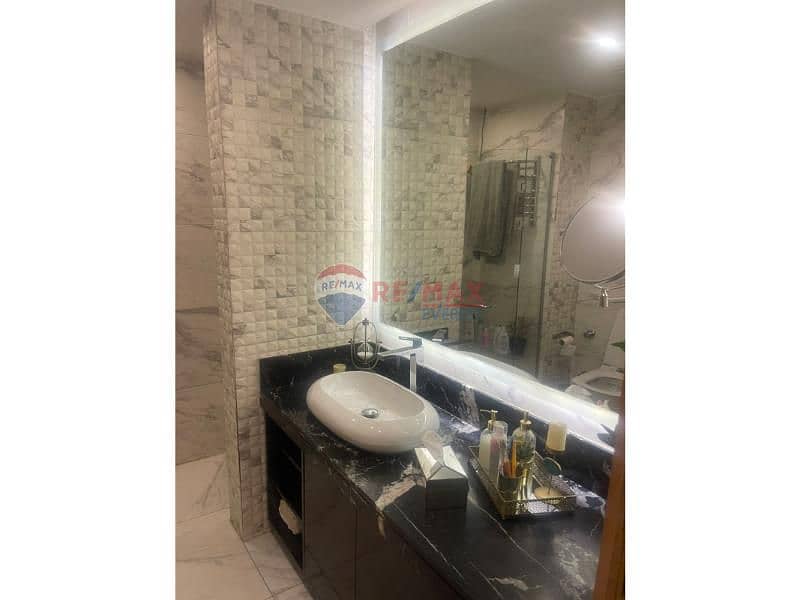 11 49763ed2-18cc-4a1a-9e63-c9899bed7cad. jfif. jpg