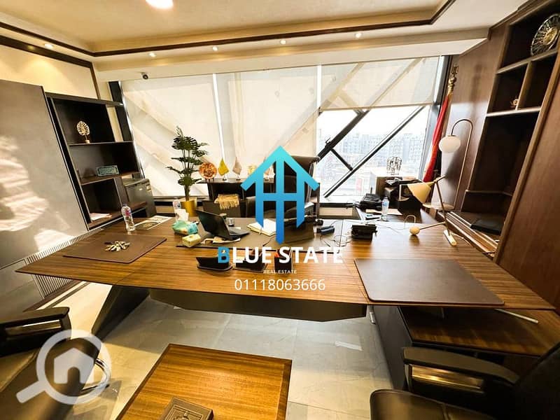 5 01118063666 (47). png