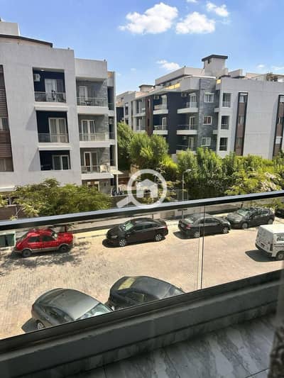 2 Bedroom Flat for Sale in Sheikh Zayed, Giza - IMG-20250407-WA0347. jpg 2 Bedroom Flat for Sale in Sheikh Zayed, Giza - IMG-20250407-WA0347. jpg