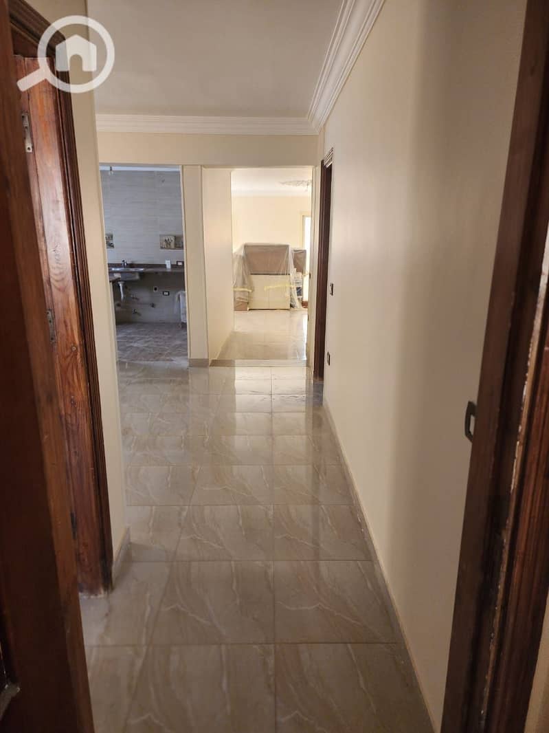 7 581fc515-aa44-47d6-8c56-7d5452394329. jpg