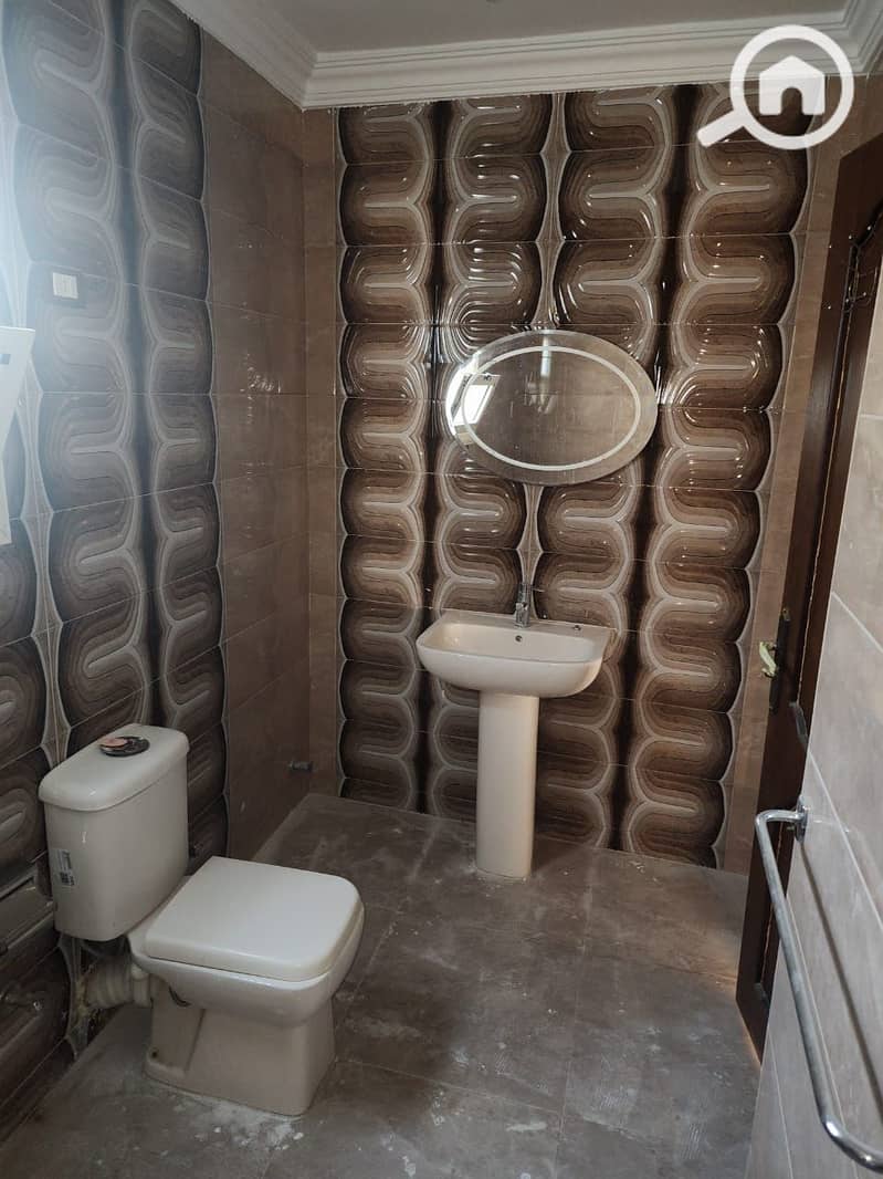 17 d5957de2-cad0-4fce-9652-a0413bba4f48. jpg