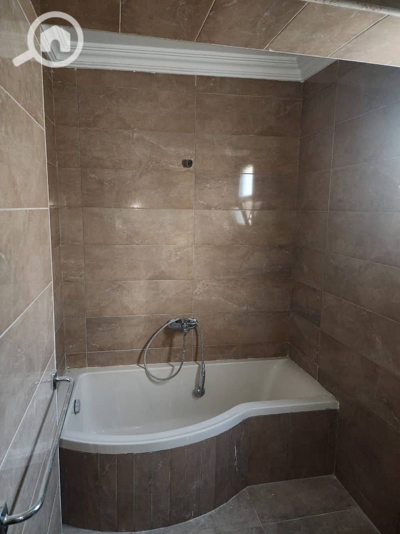 21 1187faca-c876-4ba5-bdbd-60213e0e0403. jpg