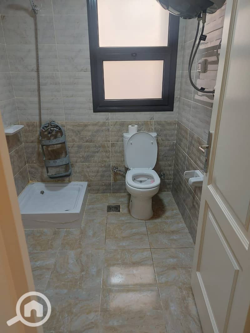 8 c238dd1f-ef28-40db-9284-dd135b265c4f. jpg