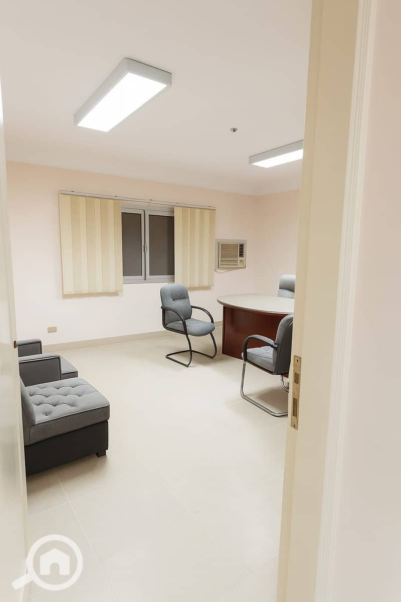 6 WhatsApp Image 2025-11-27 at 16.43. 05_5b405f6c. jpg