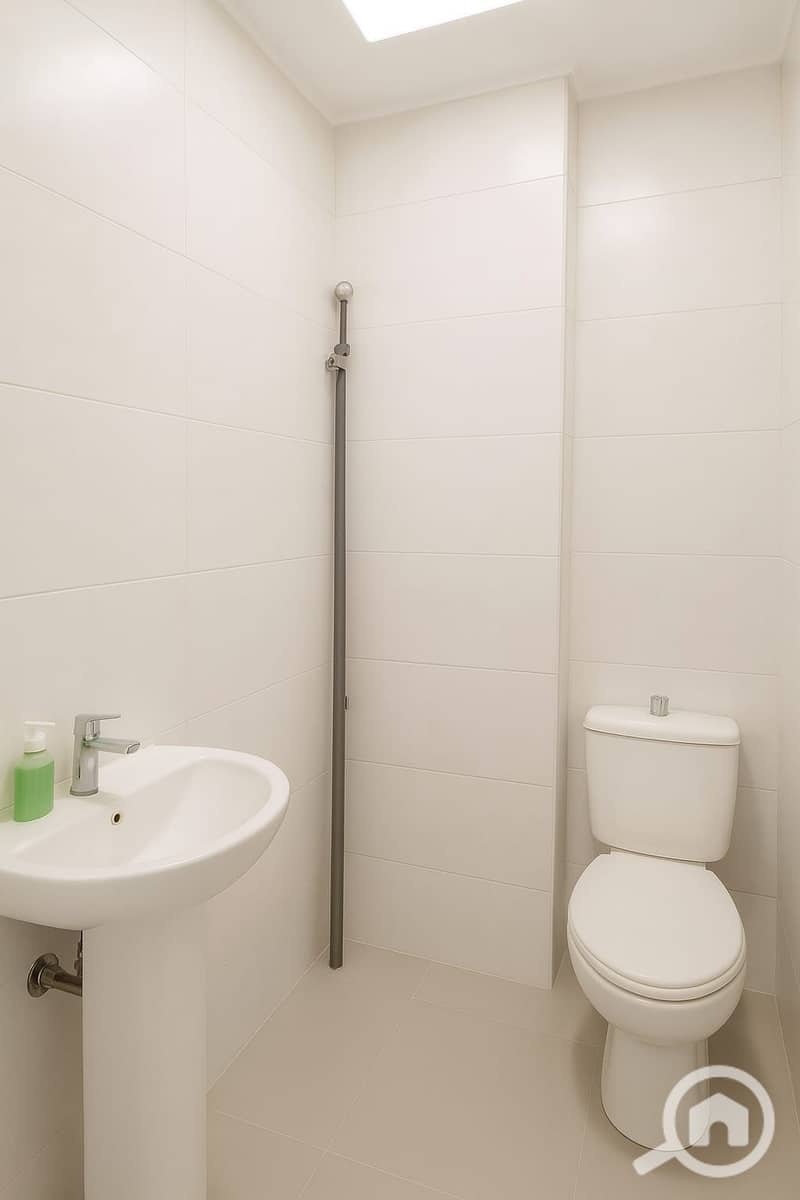 7 WhatsApp Image 2025-11-27 at 16.43. 06_83cf3feb. jpg