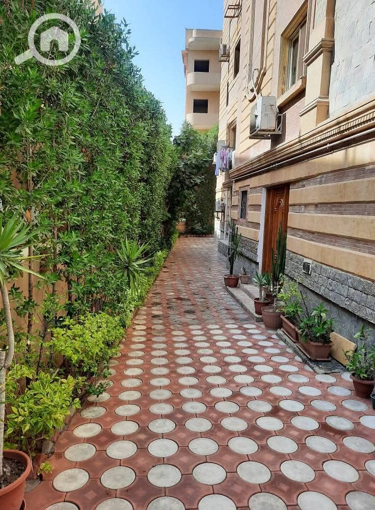 6 690e80a8-5e93-4e83-8257-ea1d891cc207. jpeg