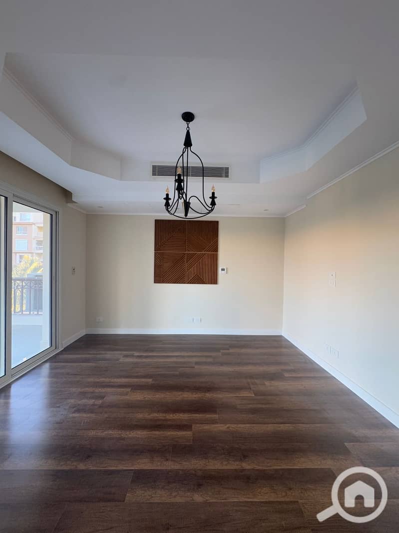 8 WhatsApp Image 2025-11-27 at 17.26. 53_d23d8506. jpg