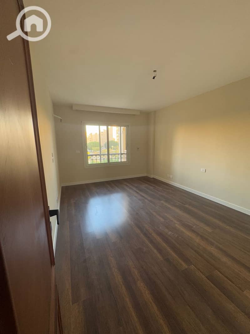 11 WhatsApp Image 2025-11-27 at 17.26. 54_bb223349. jpg