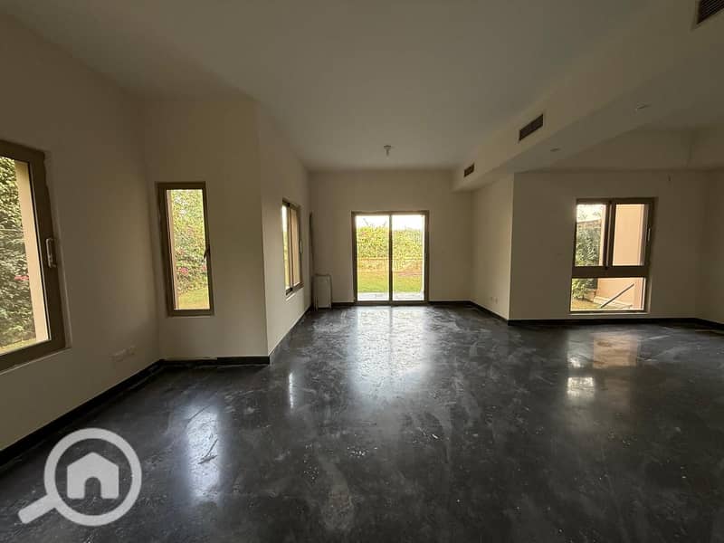 2 0ff383b9-1492-4b0a-8acb-75adebb78f2f. jpg